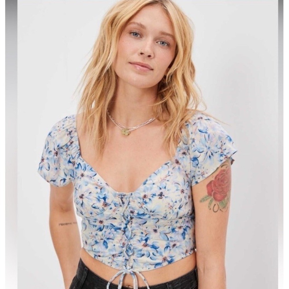 American Eagle Cropped Milkmaid Top Floral   Boho Coquette Romantic Festival